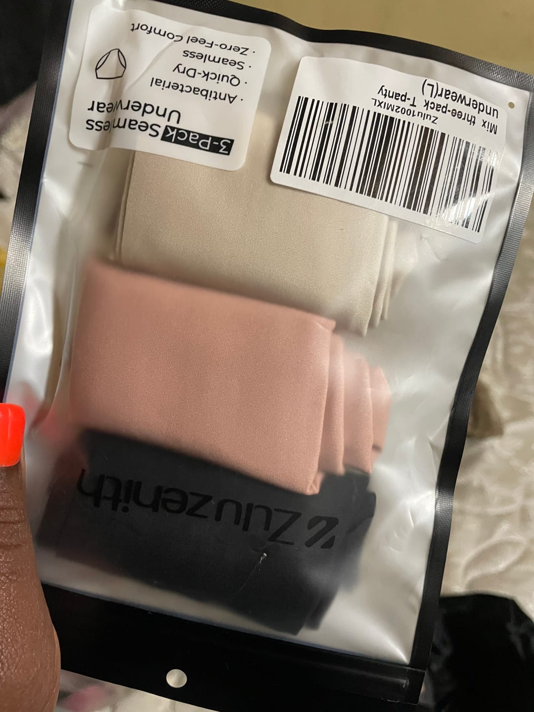 Customer photo review of 3 Pieces Seamless Bikini Underwear