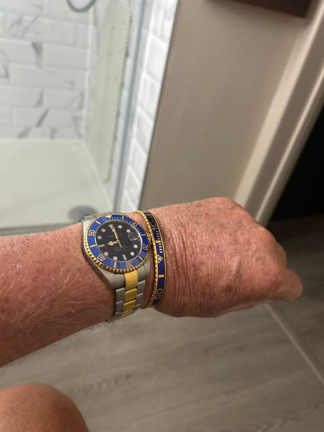 Customer photo review of BEZELET BLUESY