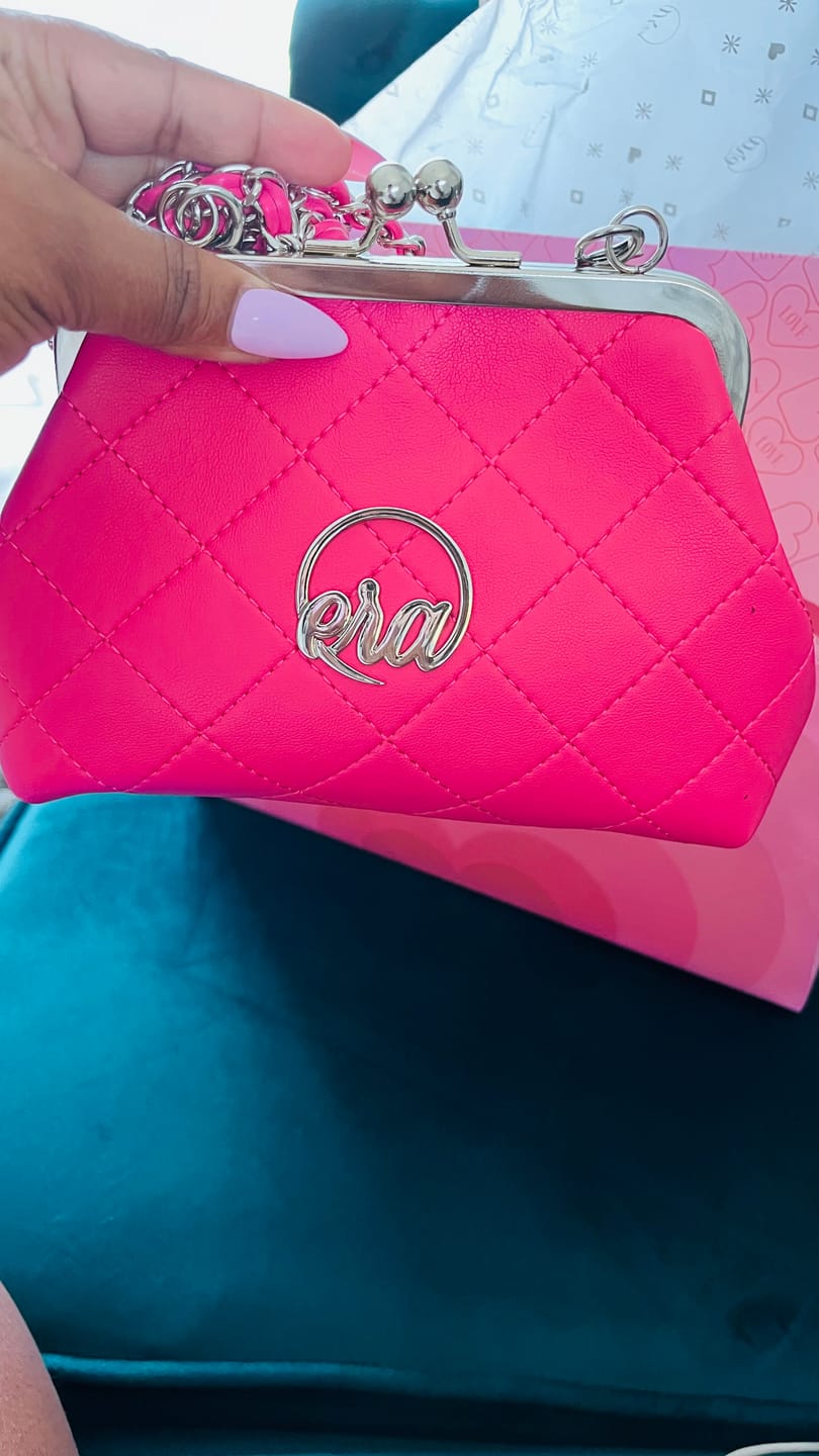 Customer photo review of ERA Mini Kisslock Chain Bag – Pink