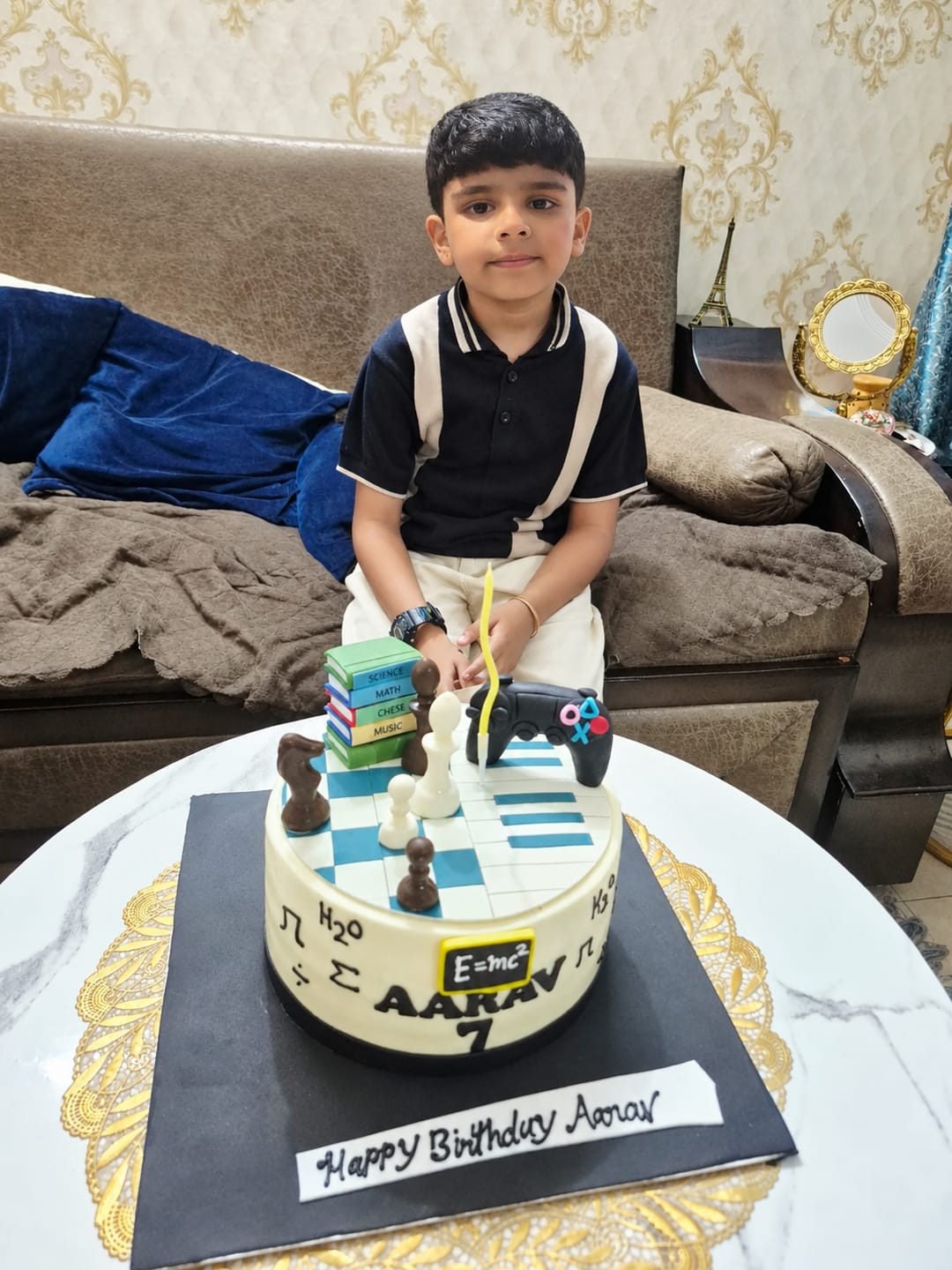 Customer photo review of Chess and Academics Cake