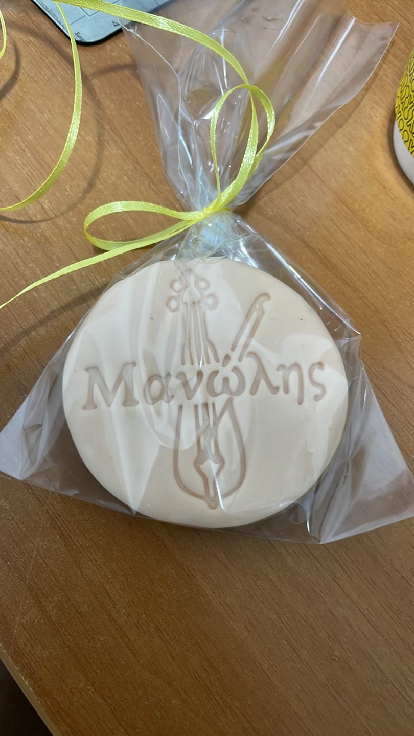 Customer photo review of Προσαρμοσμένο Κουπάτ με Σφραγίδα με το δικό σας σχέδιο
