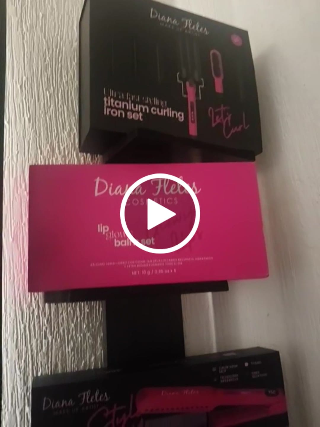 Customer video review of Plancha 2 en 1 Diana Fletes Para Cabello Húmedo y Seco.