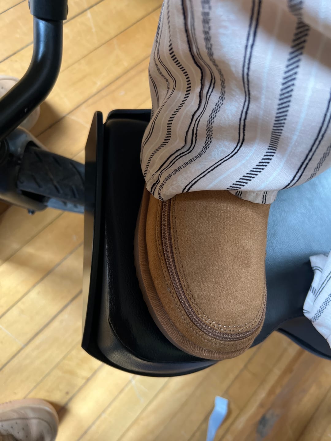 Customer photo review of Kids Chestnut BILLY Cozy Boots