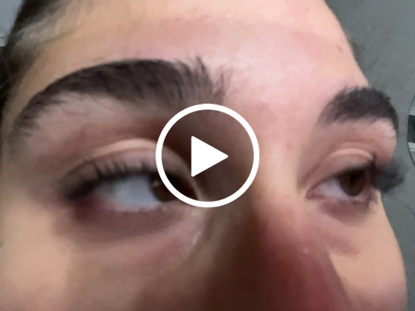 Customer video review of LASHCOCA!NE - Wimpernserum