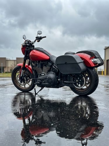 Customer photo review of 28L - Panzer Medium Quick Mount Leather Saddlebags For Harley Softail Low Rider S FXLRS