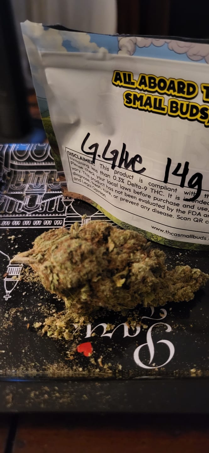 Customer photo review of Gorilla Glue THCA Flower
