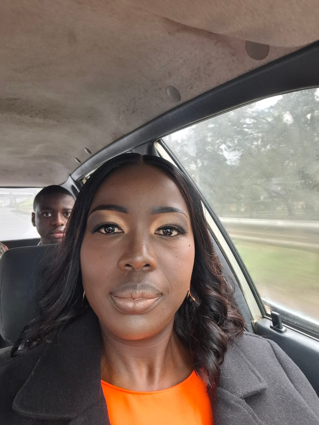 Customer photo review of 8-14" Kim K Double-Drawn Bob Wig- 2x6 Lace Closure
