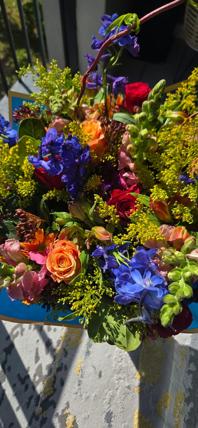 Customer photo review of Brilliantly Happy Bouquet