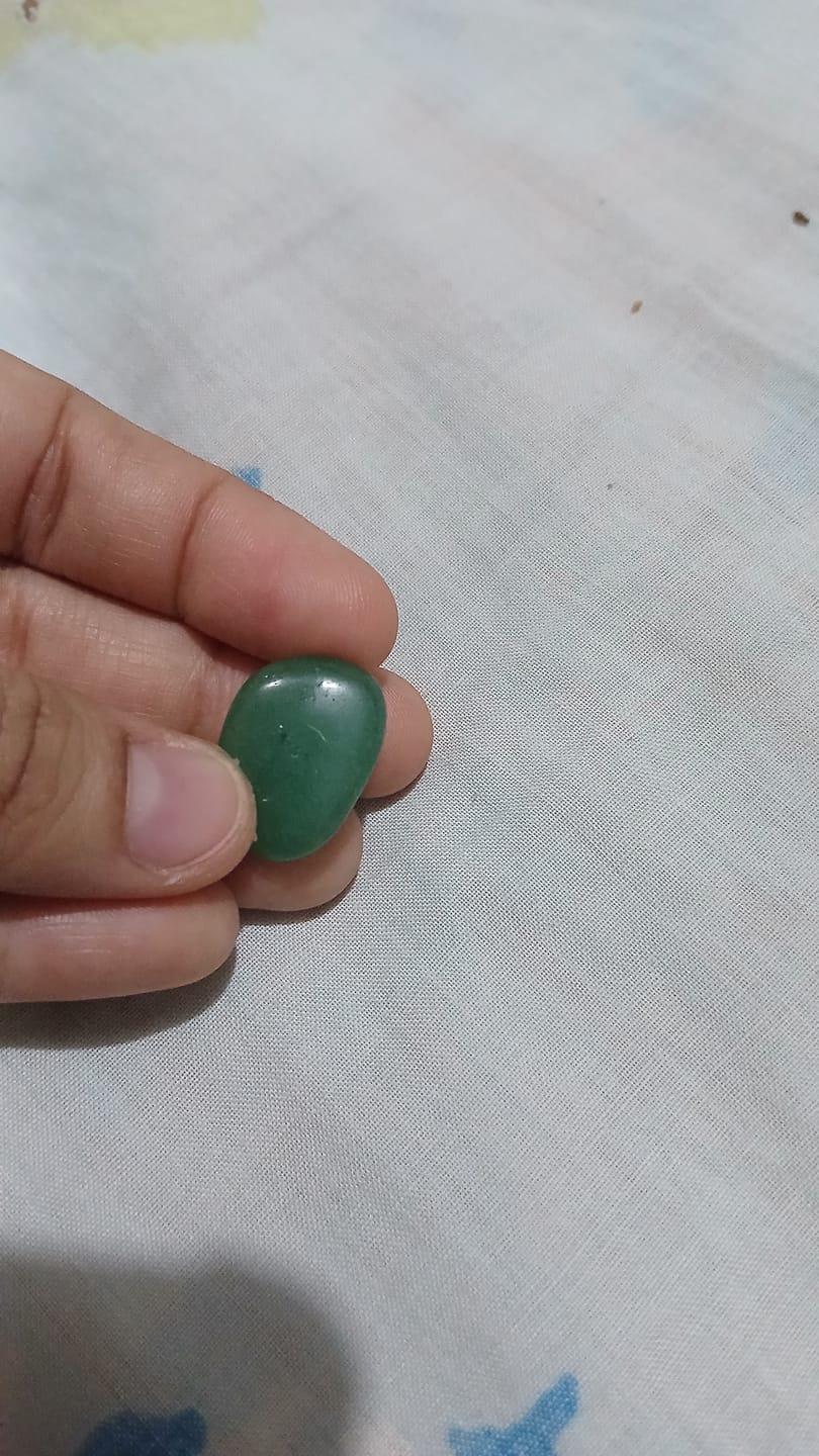 Customer photo review of Aventurina verde piedra natural, cristal de la abundancia