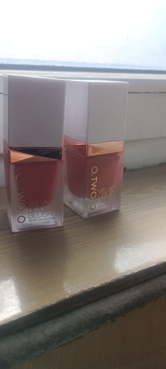 Customer photo review of O.TWO.O LIQUID BLUSH