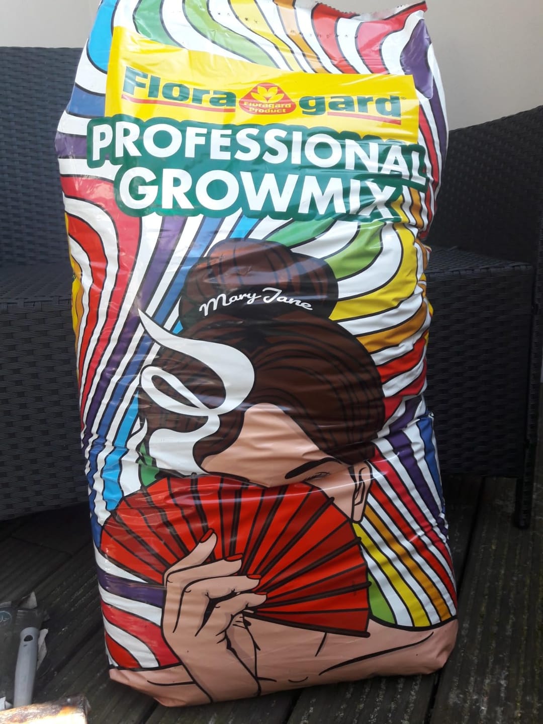 Customer photo review of Floragard Professional Growmix 70L, Cannabis Erde Topfsubstrat mit Perlite und Trichoderma