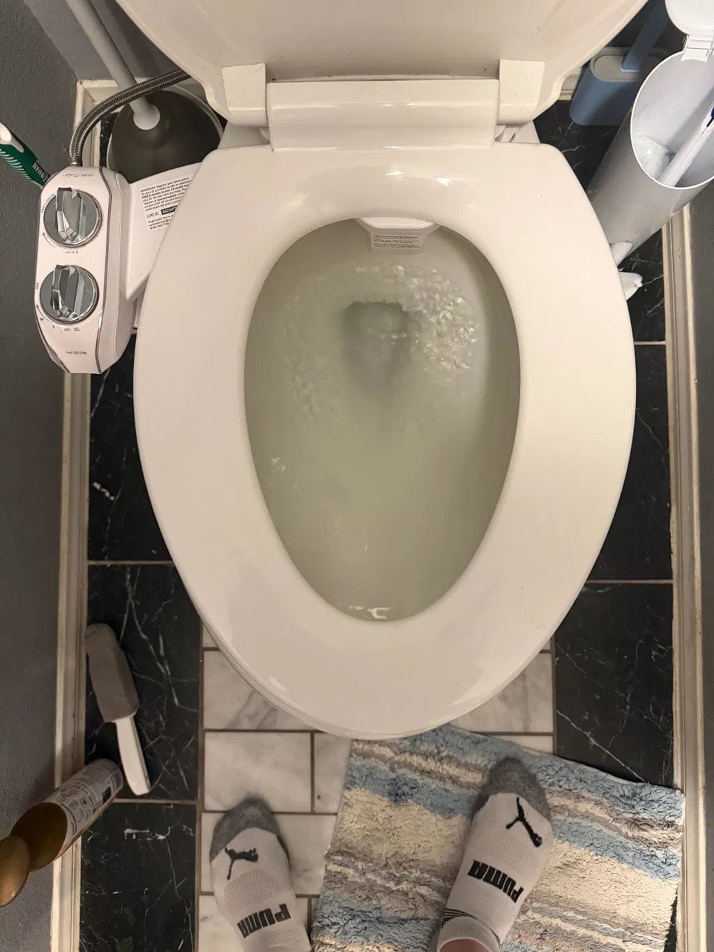 Customer photo review of Krazy Klean  Otomatik Klozet Temizleyici ve Kireç Önleyici Kalkan !