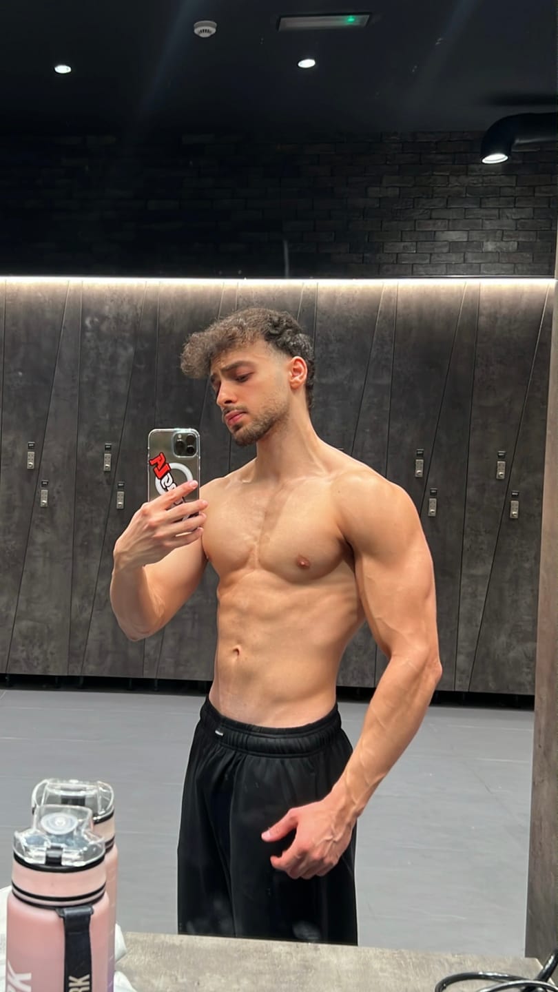 Customer photo review of 2141 - Soft AF No Cuff Sweats