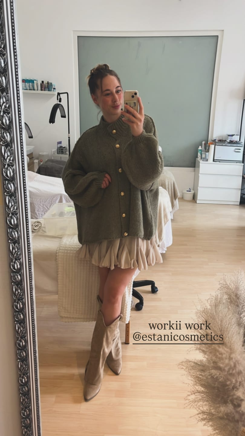 Customer photo review of Limited Bundle Oversized Cardigan "CozyGlam" & Rock "Summer"