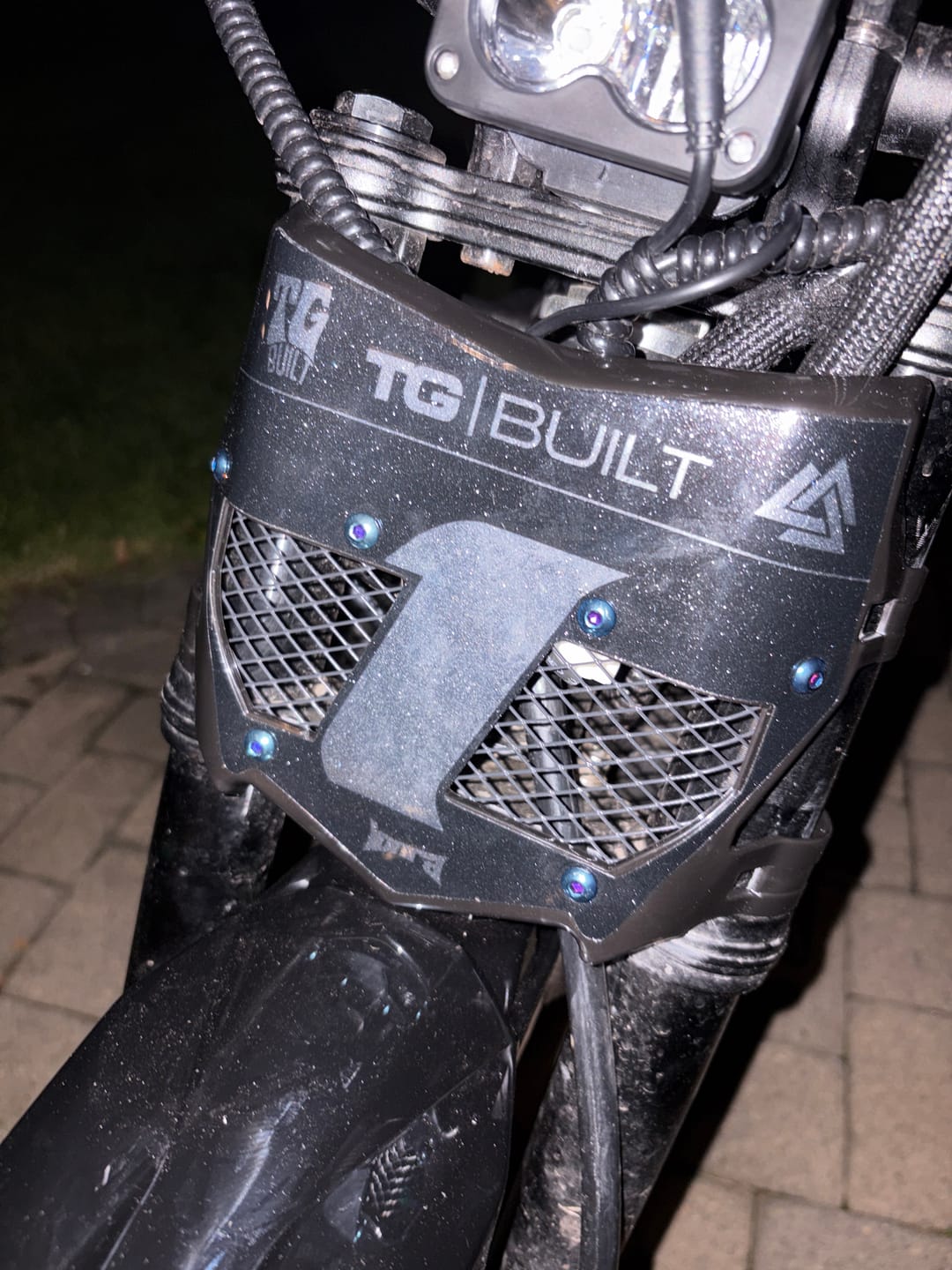 Customer photo review of Ionra Titanium Vented Motocutz plate