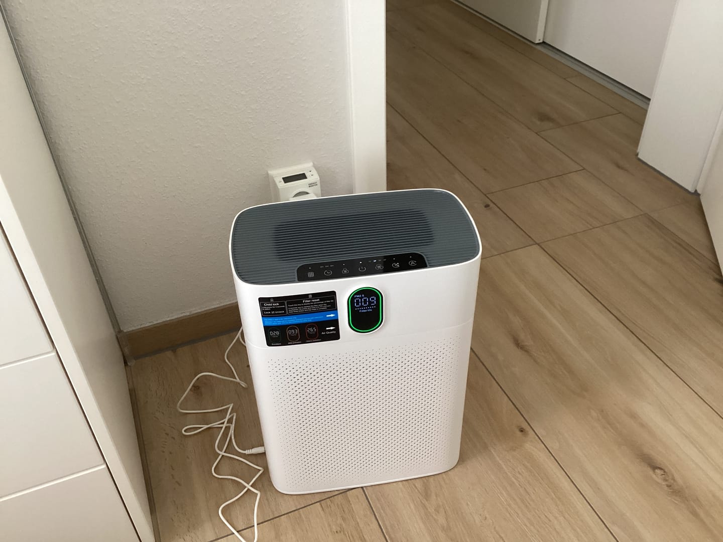 Customer photo review of Smart Luftreiniger V1 Pro – Leistungsstarke HEPA-Filterung mit PM2.5-Sensor, App- und Sprachsteuerung für saubere Raumluft