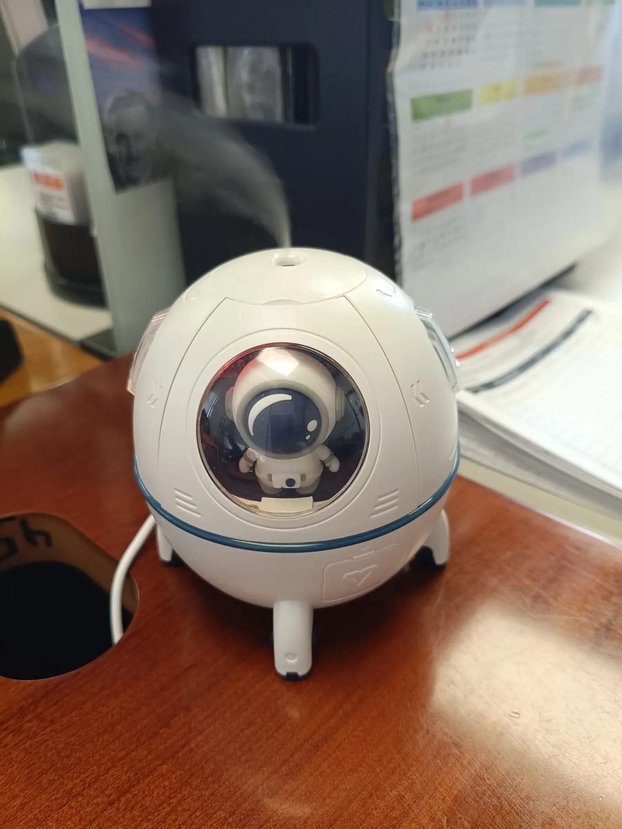Customer photo review of Humidificador nave astronauta USB