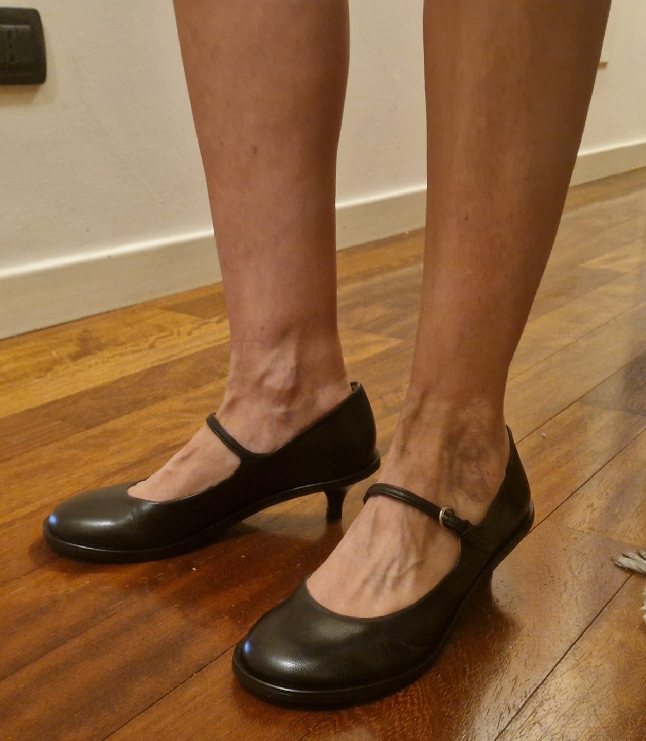 Customer photo review of Dory Black mary jane in nappa nera tacco 4 lav. artigianale lagattaconglistivali
