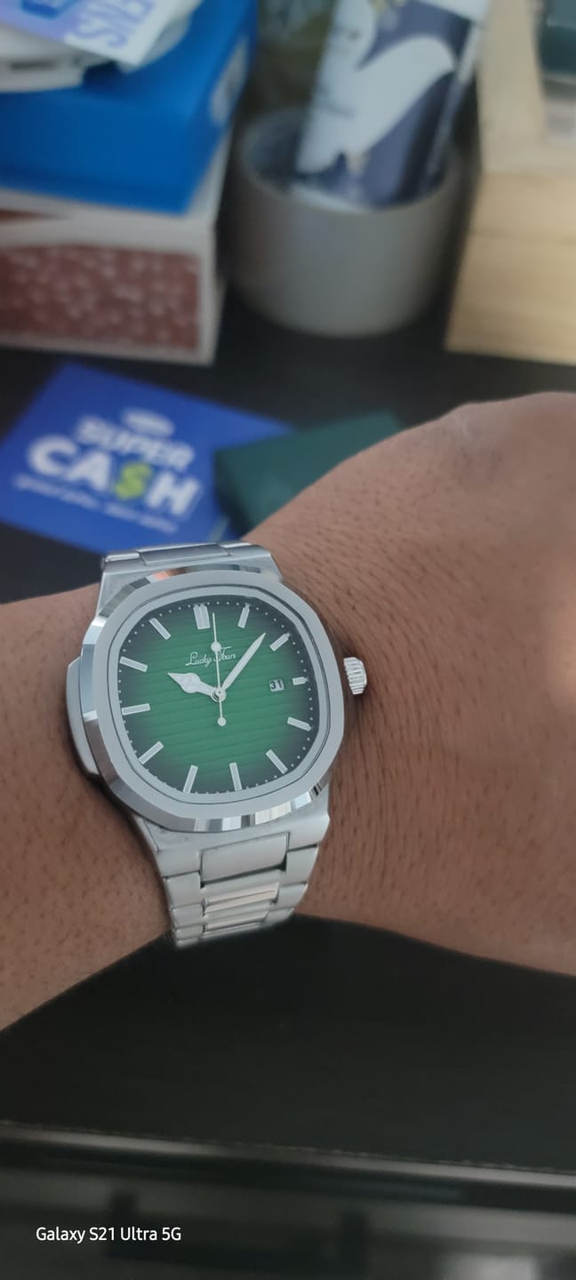 Customer photo review of Lucky Fours® Caspian