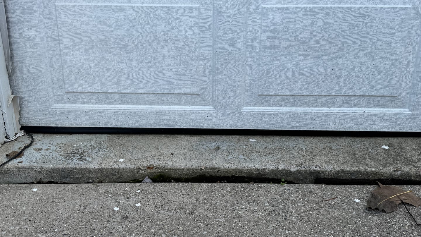 Customer photo review of Overhead Door Thermacore Bottom Weather Seal