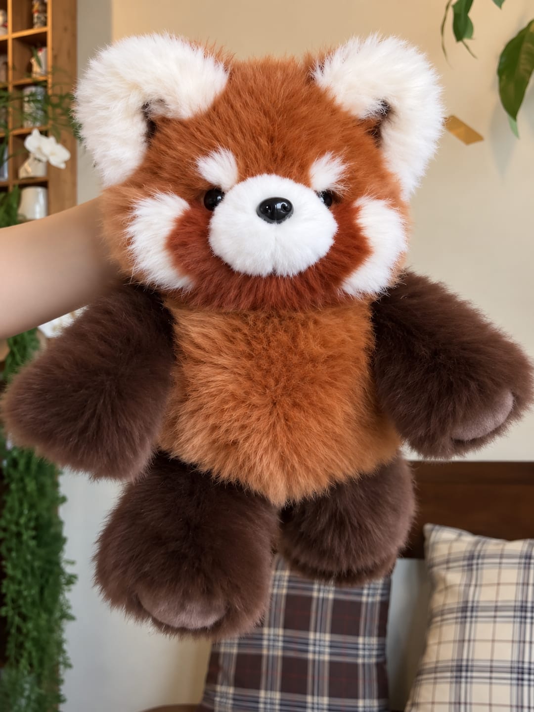 Customer photo review of Peluche panda roux qui court | Floomie®
