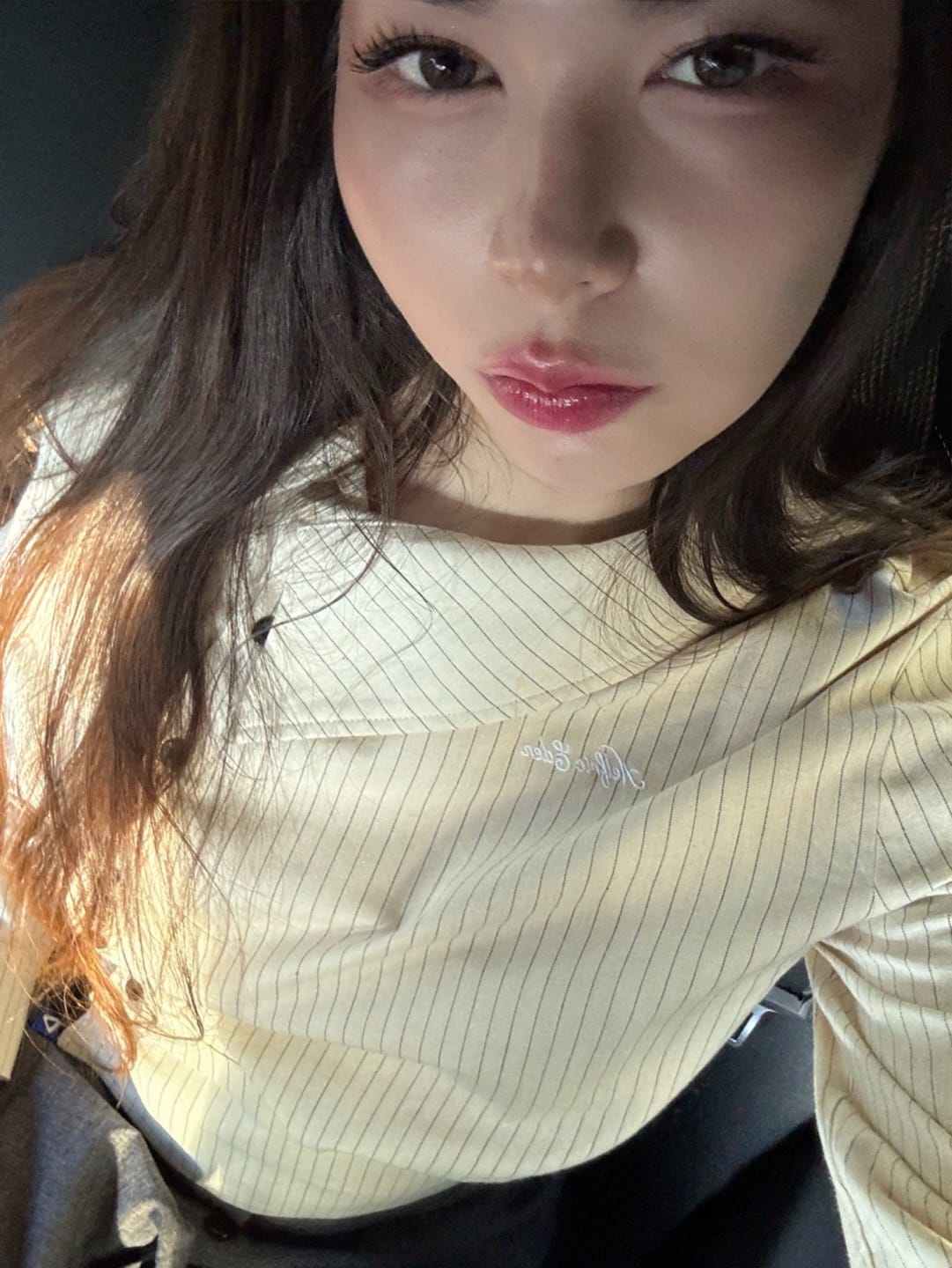 Customer photo review of [Pre-Order] Aelfric Eden Asymmetric Button Long Sleeve Shirt