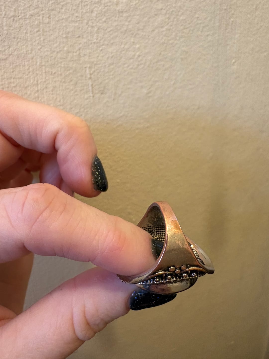 Customer photo review of Olivenorma Moonstone Retro Style Healing Ring
