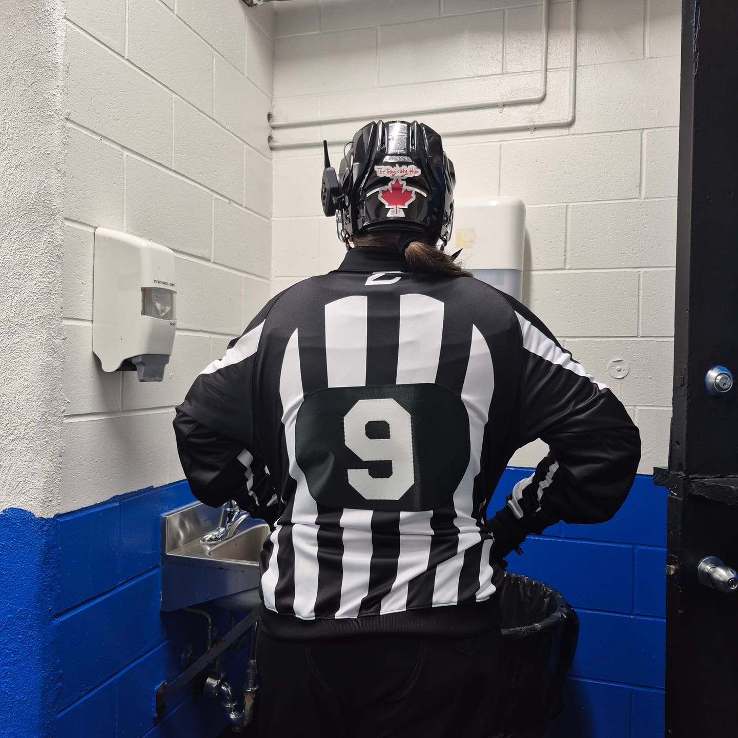 Customer photo review of ZLE HOCKEY REFEREE JERSEY - LINESMAN