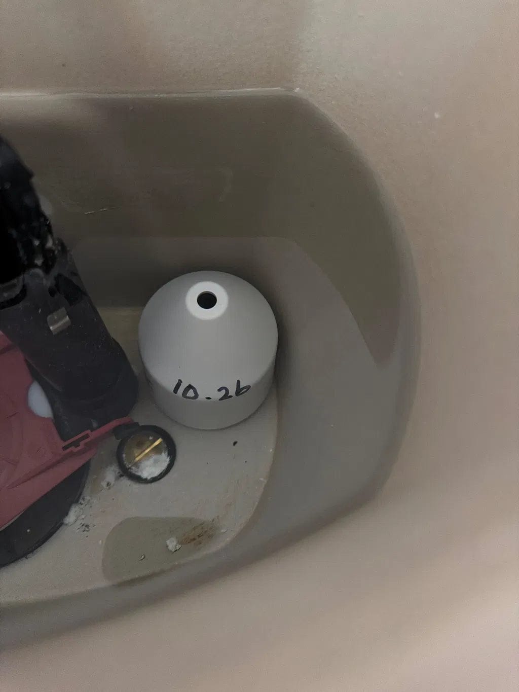 Customer photo review of Krazy Klean  Otomatik Klozet Temizleyici ve Kireç Önleyici Kalkan !