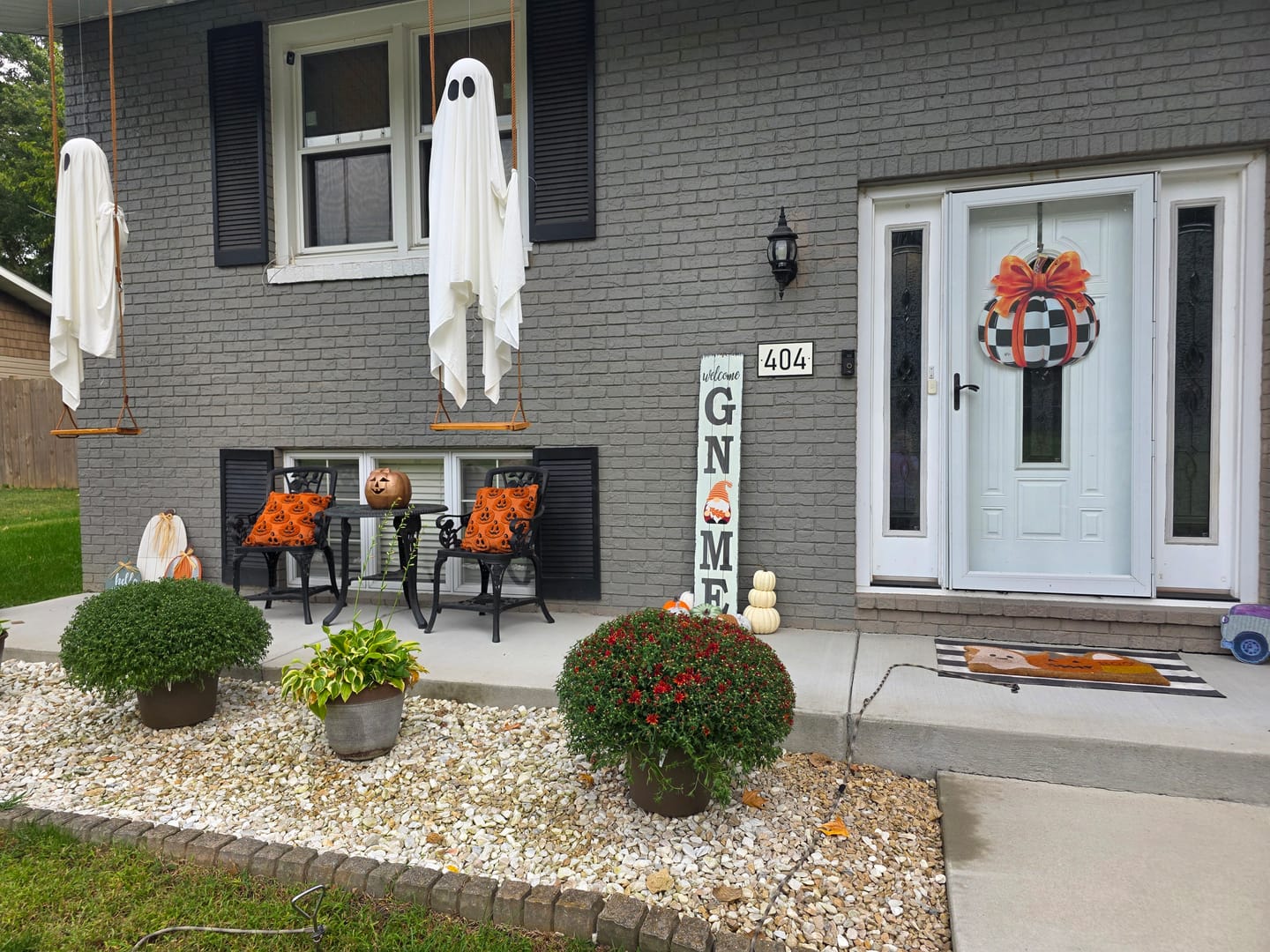 Customer photo review of Elegant Checkered Pumpkin Door Hanger