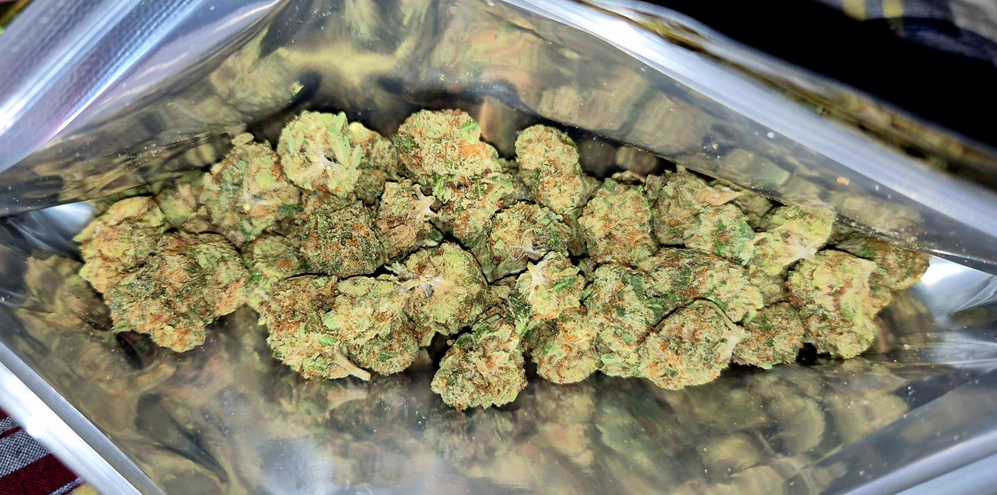 Customer photo review of Cheap THCA Smalls Quarter Pound