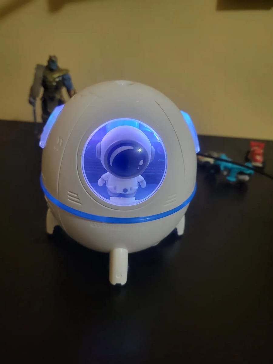 Customer photo review of Humidificador nave astronauta USB