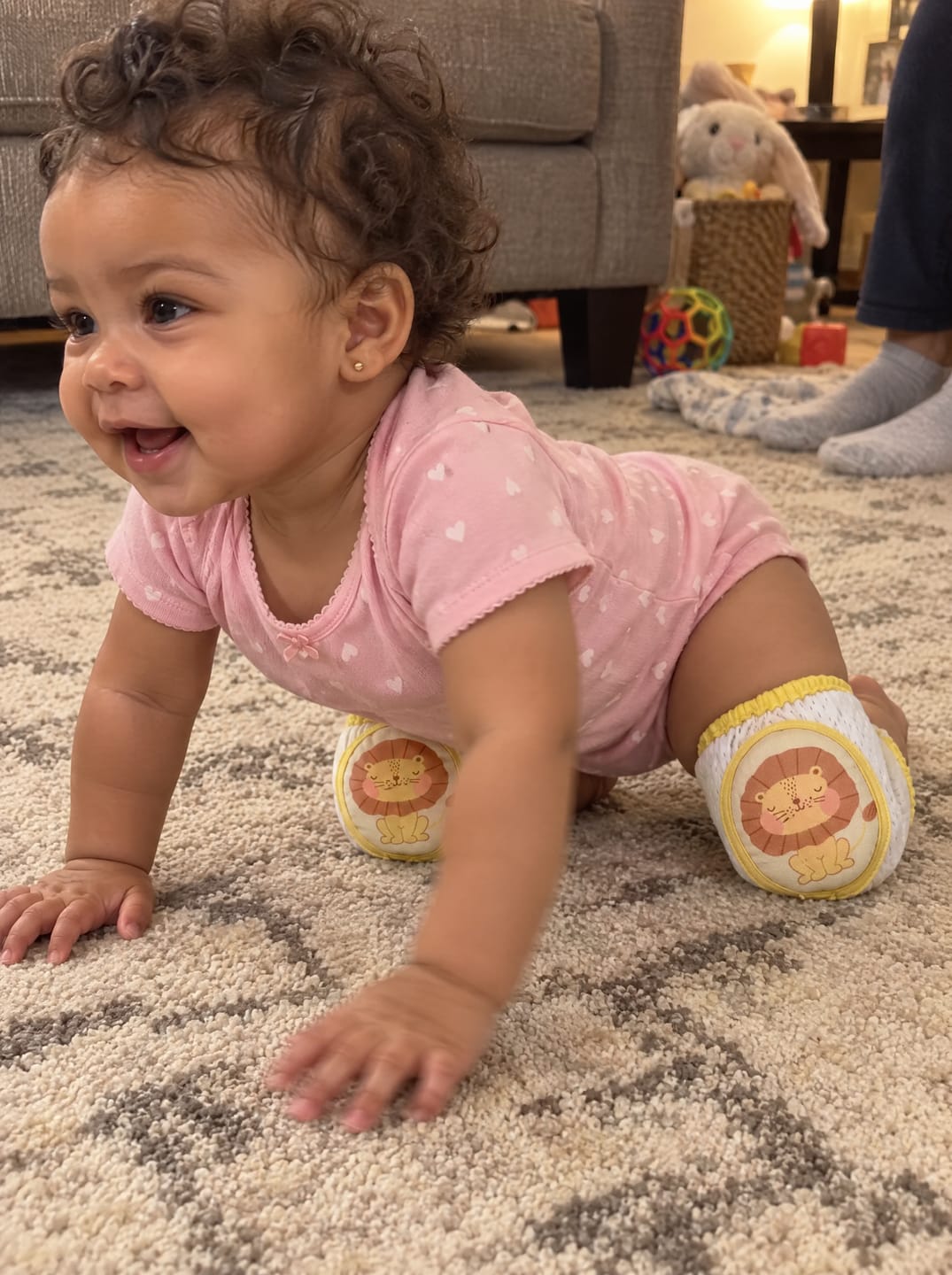 Customer photo review of Baby Crawling Knee Pads
