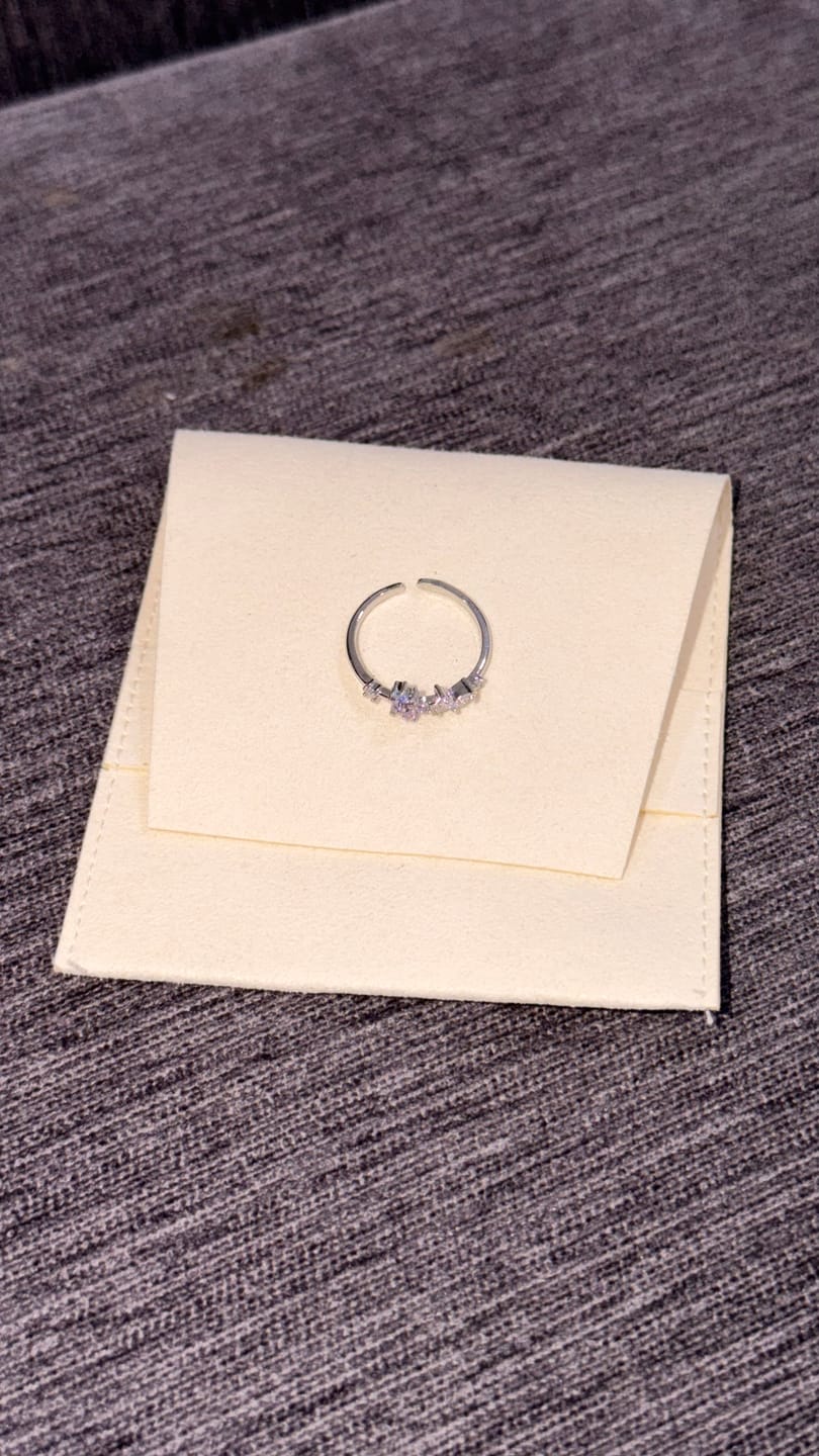 Customer photo review of Freya Blossom Ring