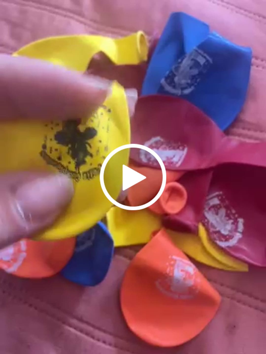 Customer video review of Globos latex impresos dragon ball paquete X 12 unidades