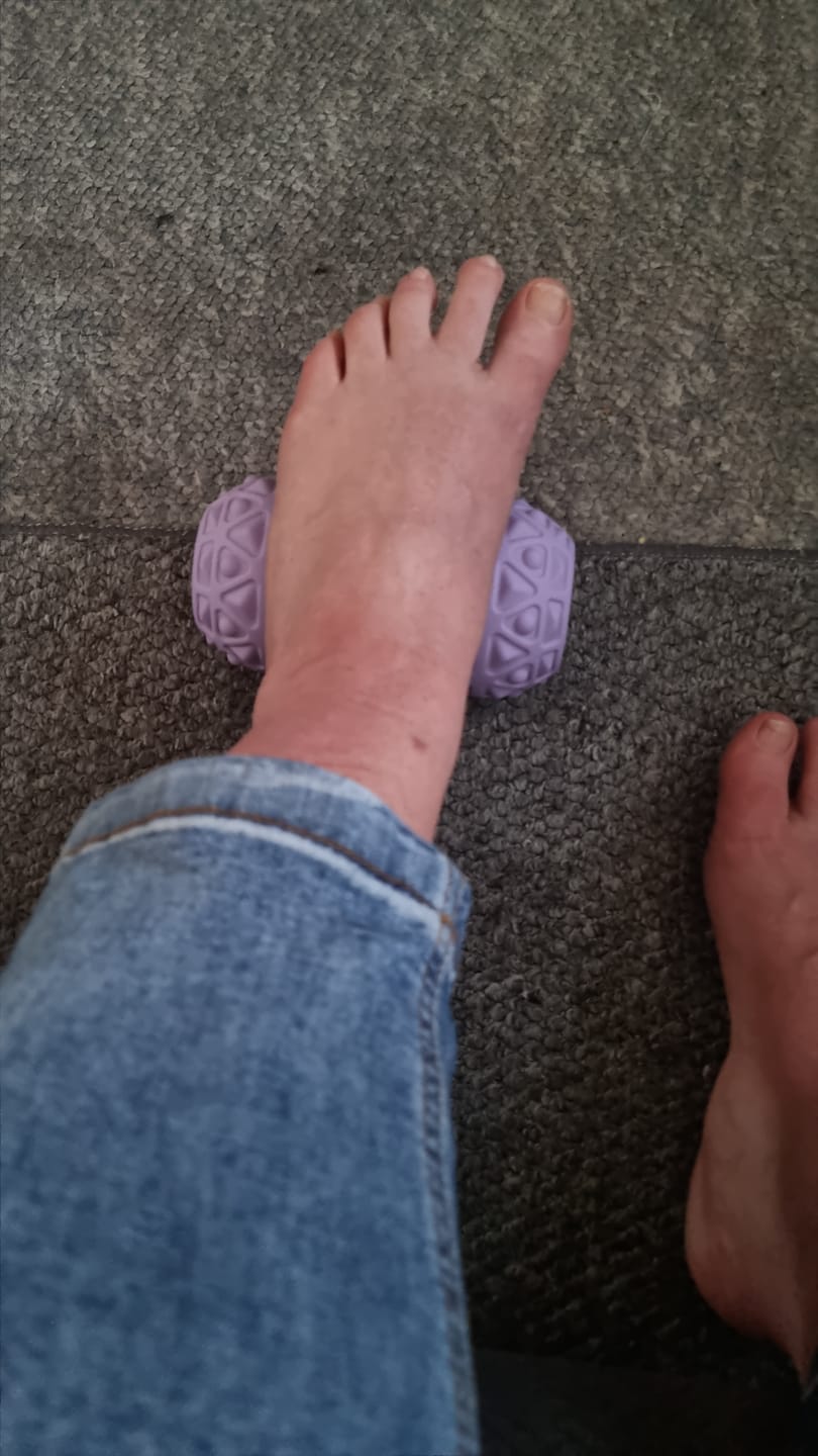 Customer photo review of Vibit ROLL - Portable Vibrating Massage Roller