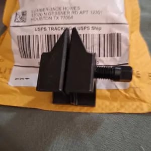 Customer photo review of Strumento Smontaggio Ammortizzatori Auto Struttura Acciaio