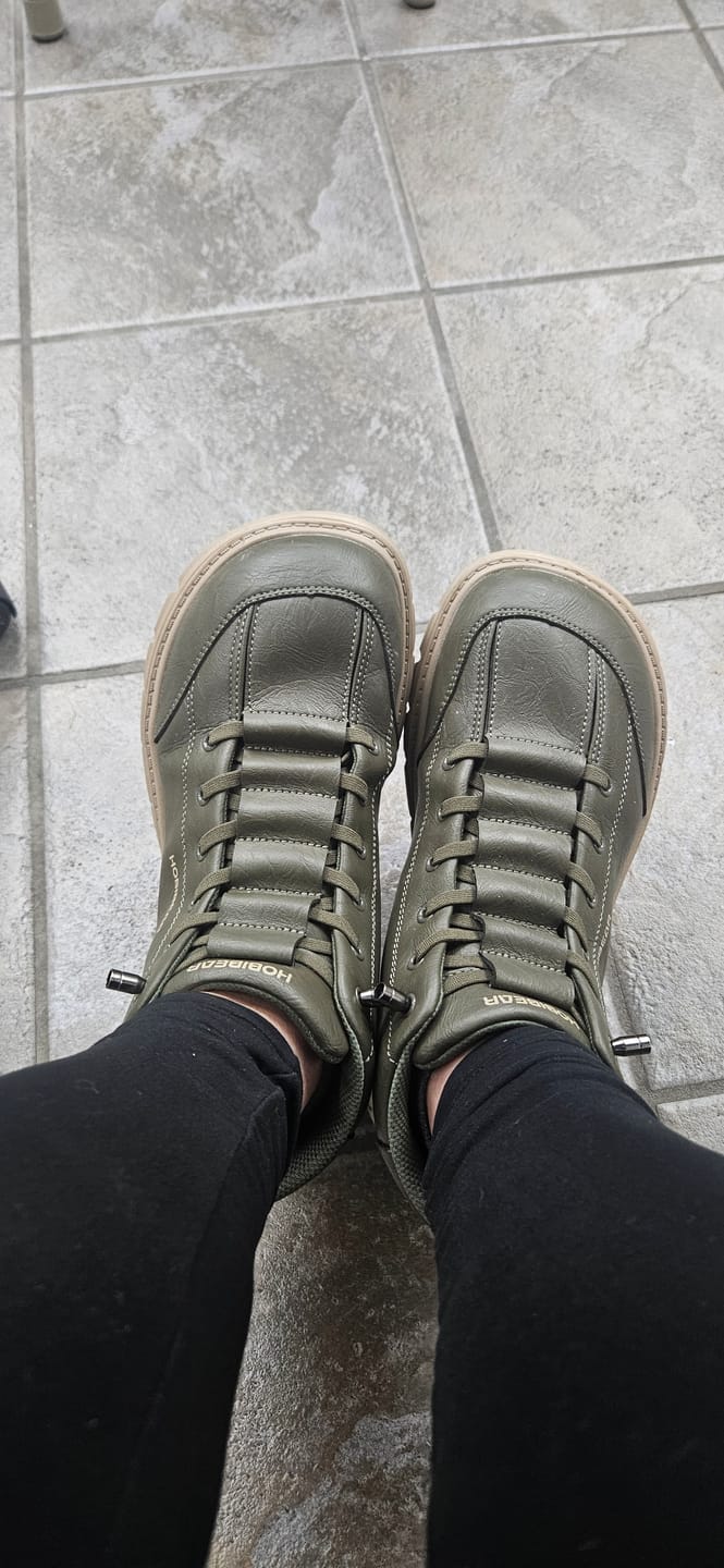 Customer photo review of Ash - Winter Barefoot Shoes