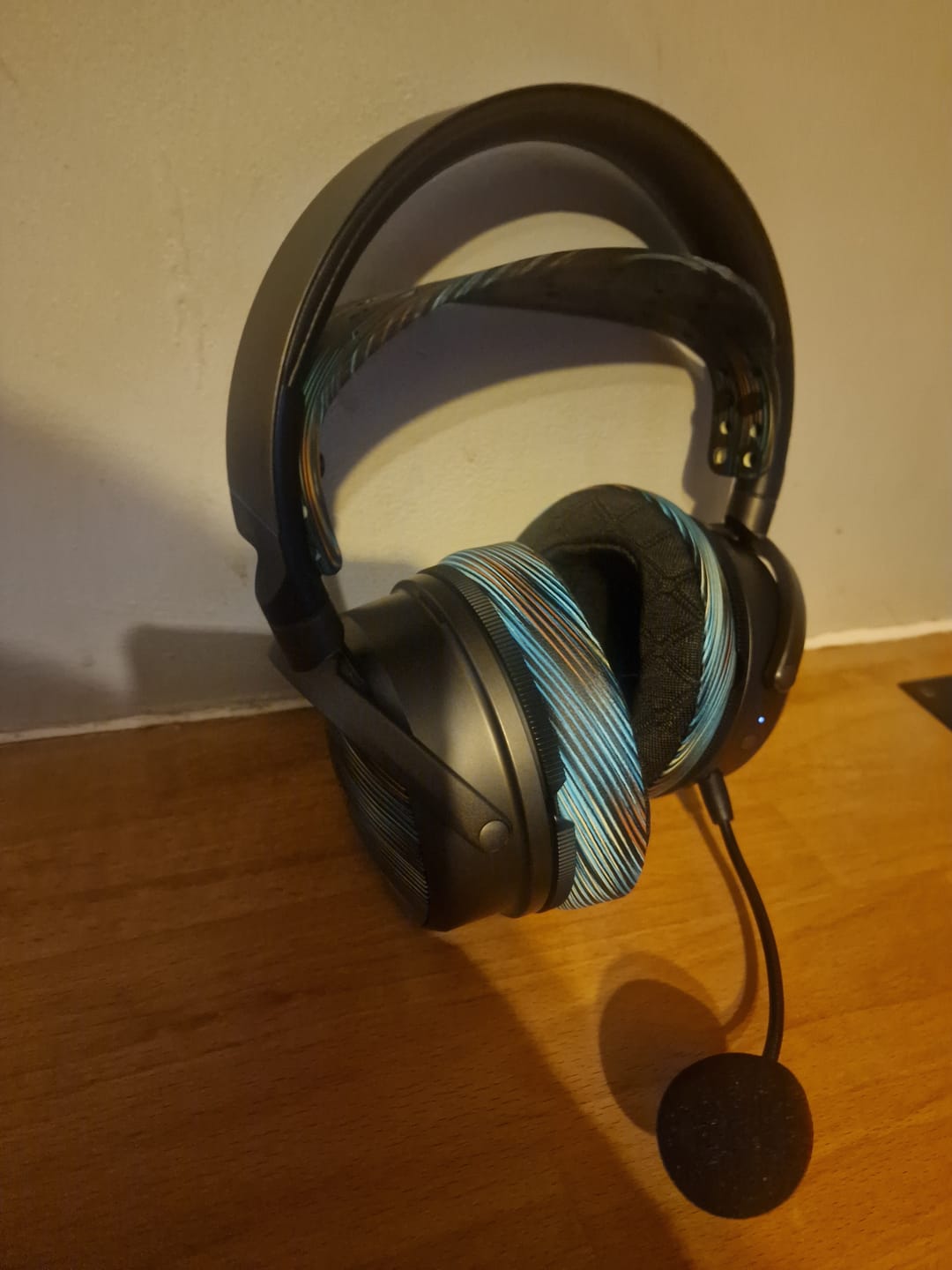Customer photo review of Audeze Maxwell 2 & Maxwell 2 ANC Earpad, Headband & Speaker Plate Upgrade Kit – WC Mod Kit Maxwell 2