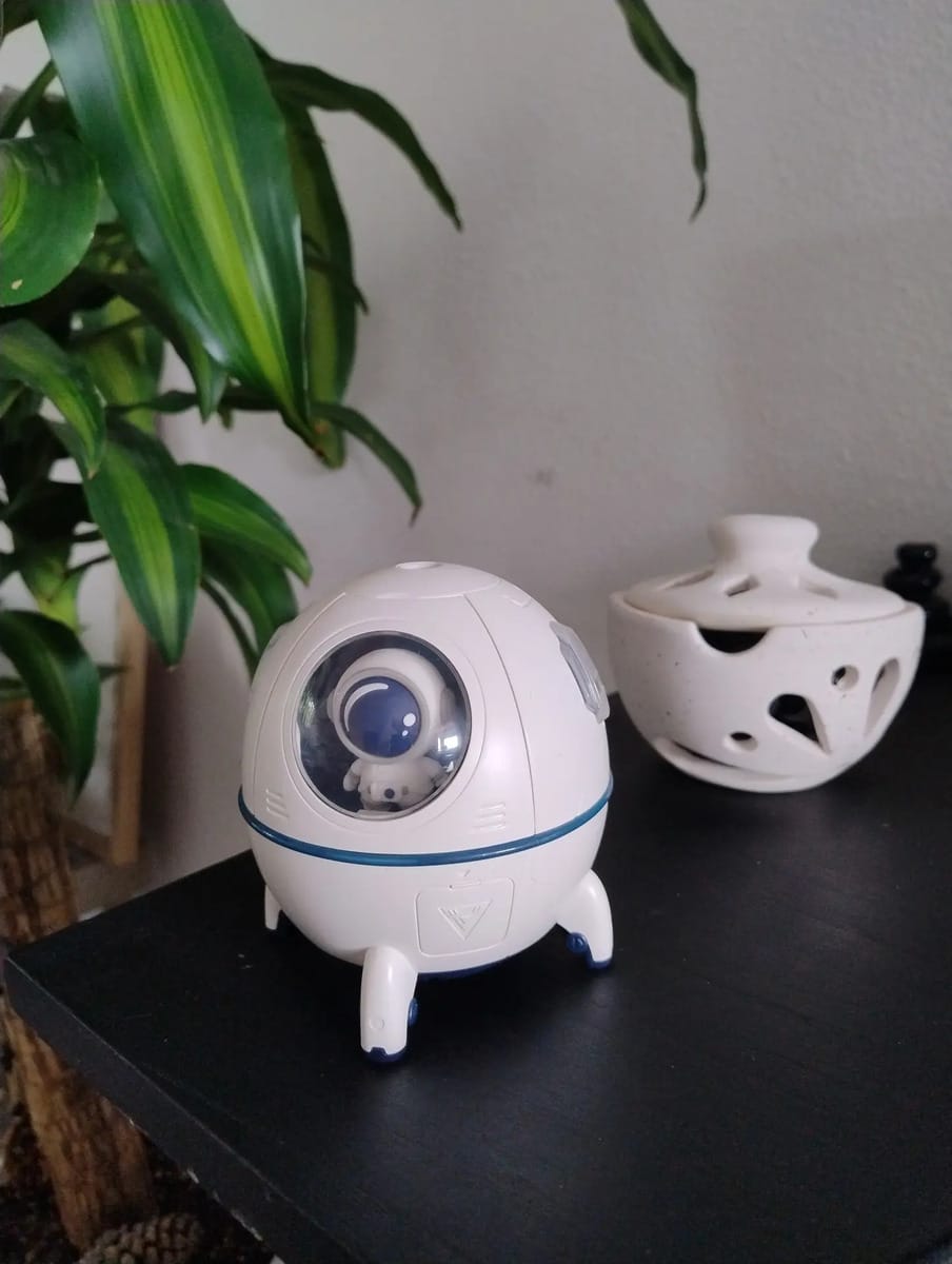 Customer photo review of Humidificador nave astronauta USB
