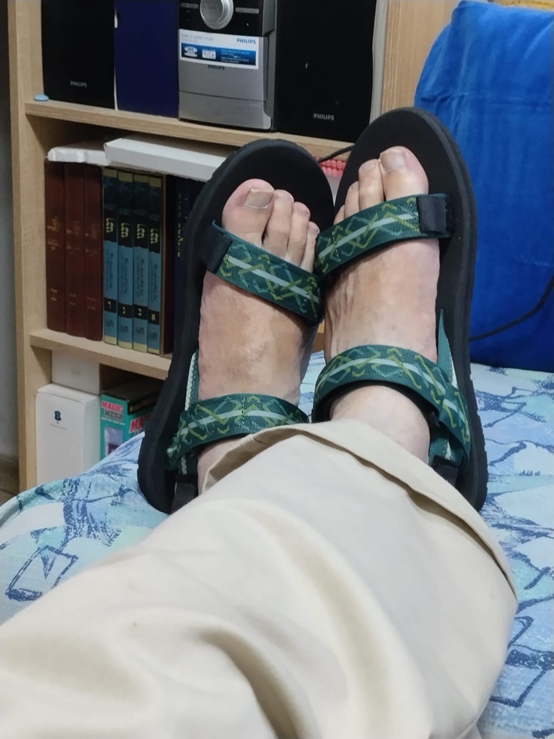 Customer photo review of סנדלי שורש לגברים | קלאסי | עודפים
