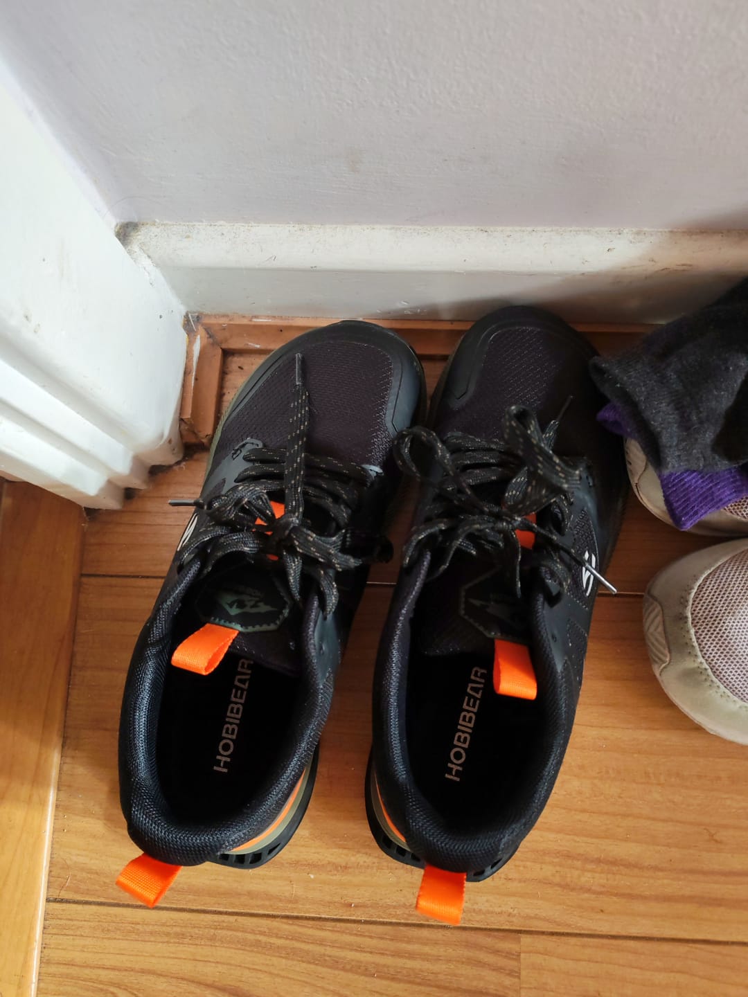 Customer photo review of Aurora - Wide Toe Sneakers