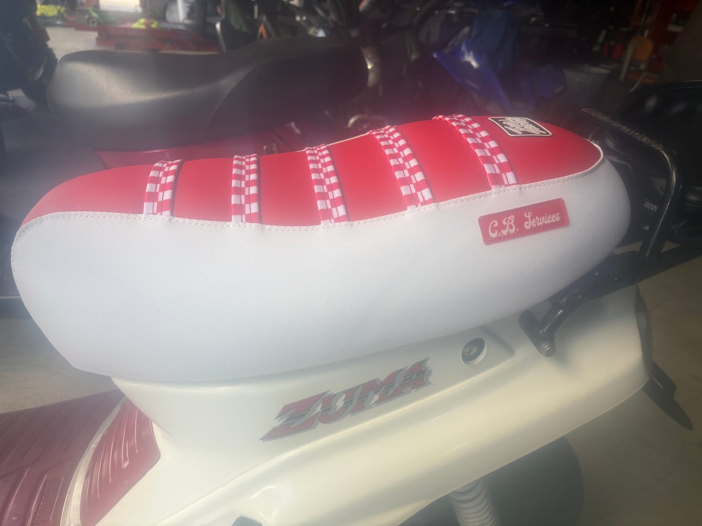 Customer photo review of Custom Seat Cover: 2001 Yamaha ZUMA 50 (2 person seat)