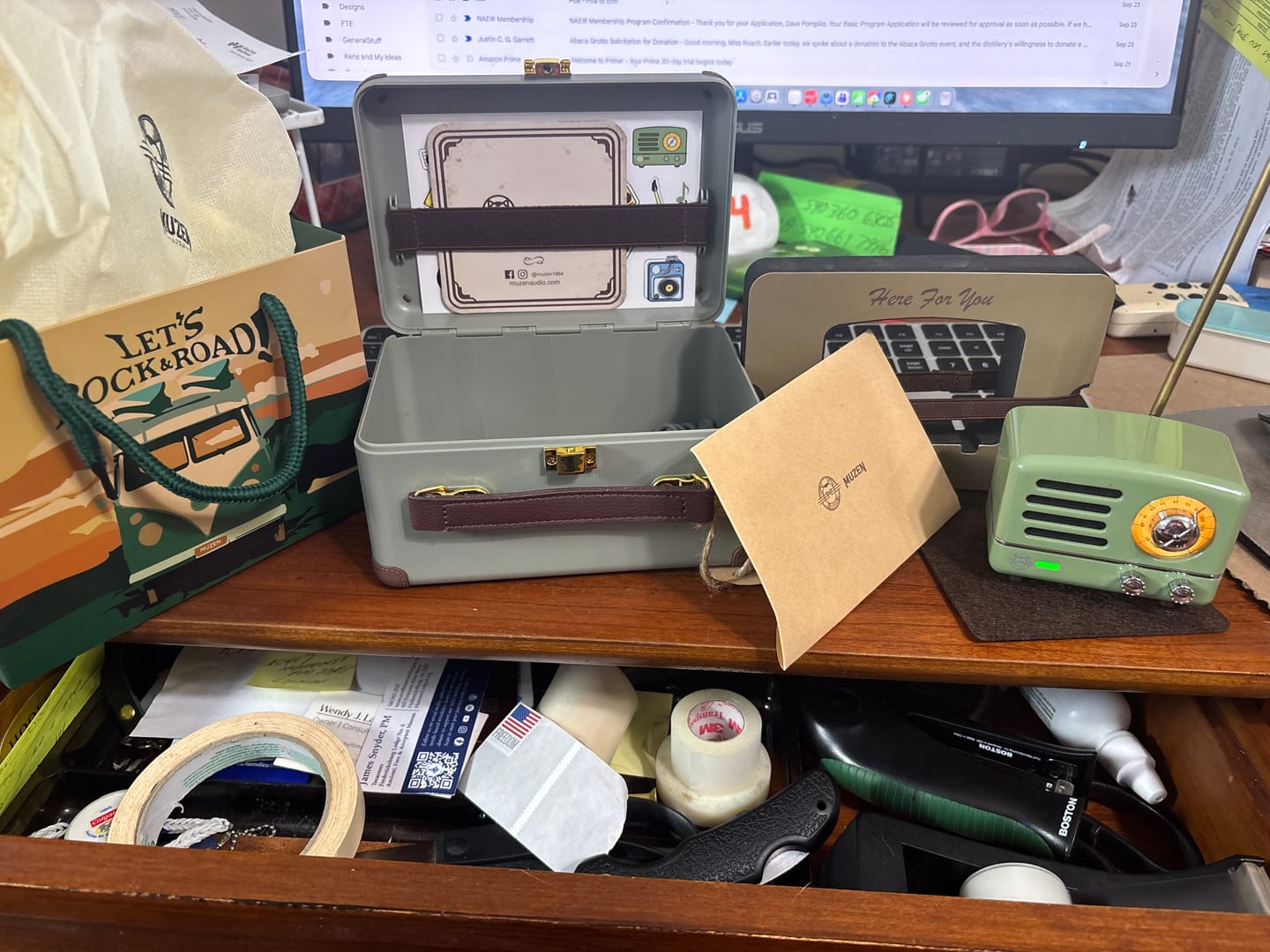Customer photo review of MUZEN OTR Metal Wireless Portable FM Radio Bluetooth Speaker