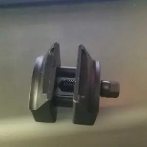 Customer photo review of Strumento Smontaggio Ammortizzatori Auto Struttura Acciaio