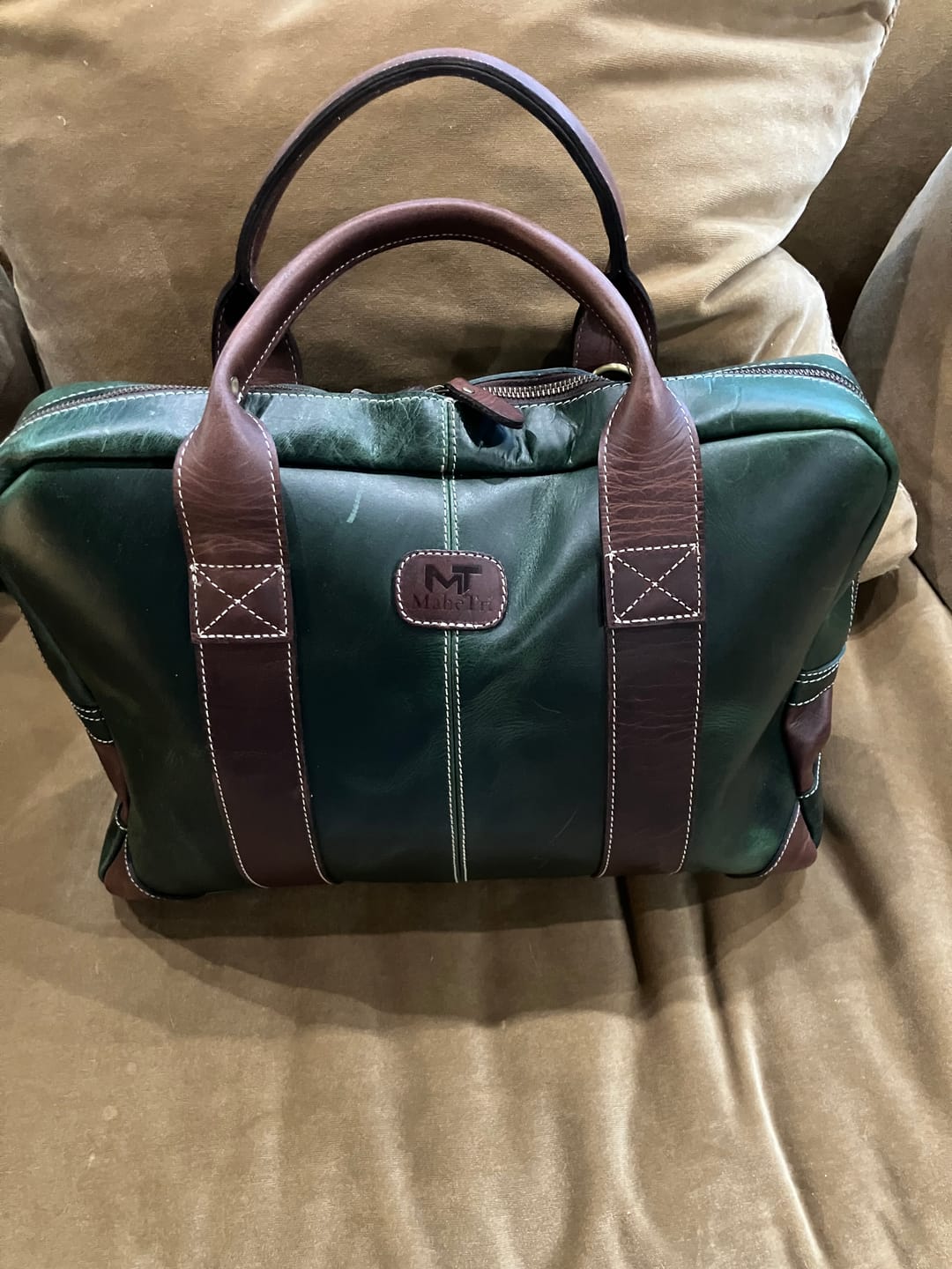 Customer photo review of MaheTri Jefferson Briefcase