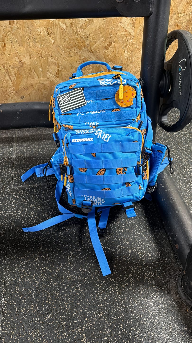 Customer photo review of Mochila Táctica 25L All In Cookie