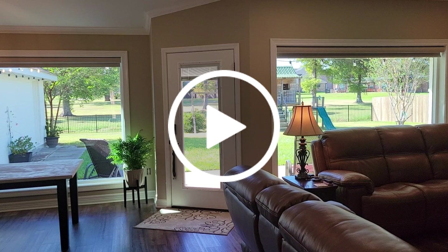 Customer video review of SmartWings Motorized Roller Shades 100% Blackout Safari