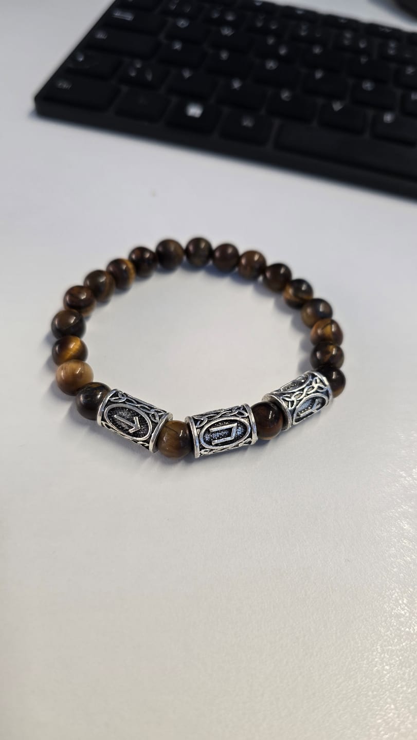 Customer photo review of Wikinger Runen Armband aus Naturstein - Unisex