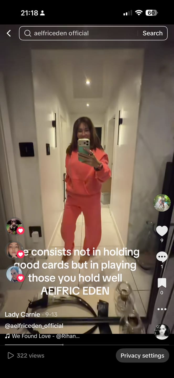 Customer photo review of Soufflé Baggy Hoodie Set